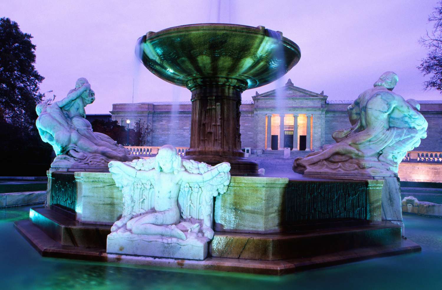 Fountain outside Museum of Art, Cleveland,