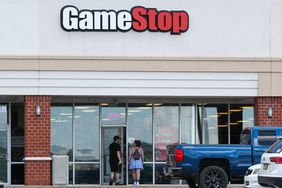 GameStop store exterior.