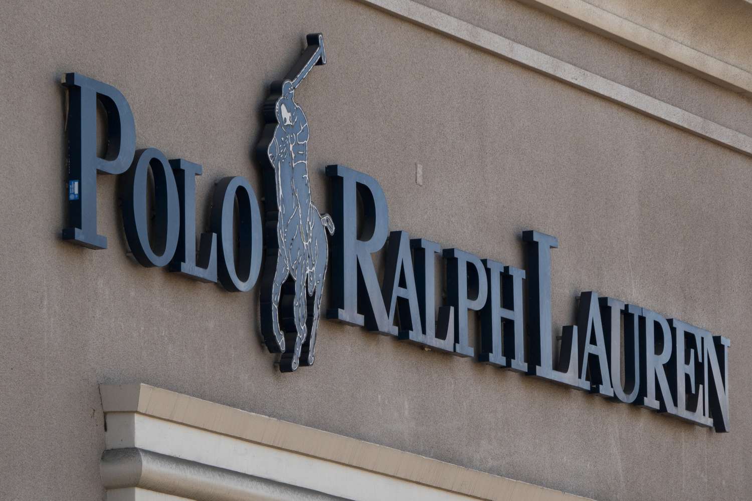 Deutsche Bank issued a "buy" rating and bullish price target for shares of Ralph Lauren. 