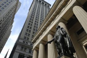 Federal Hall and Wall Street with statue of George Washington