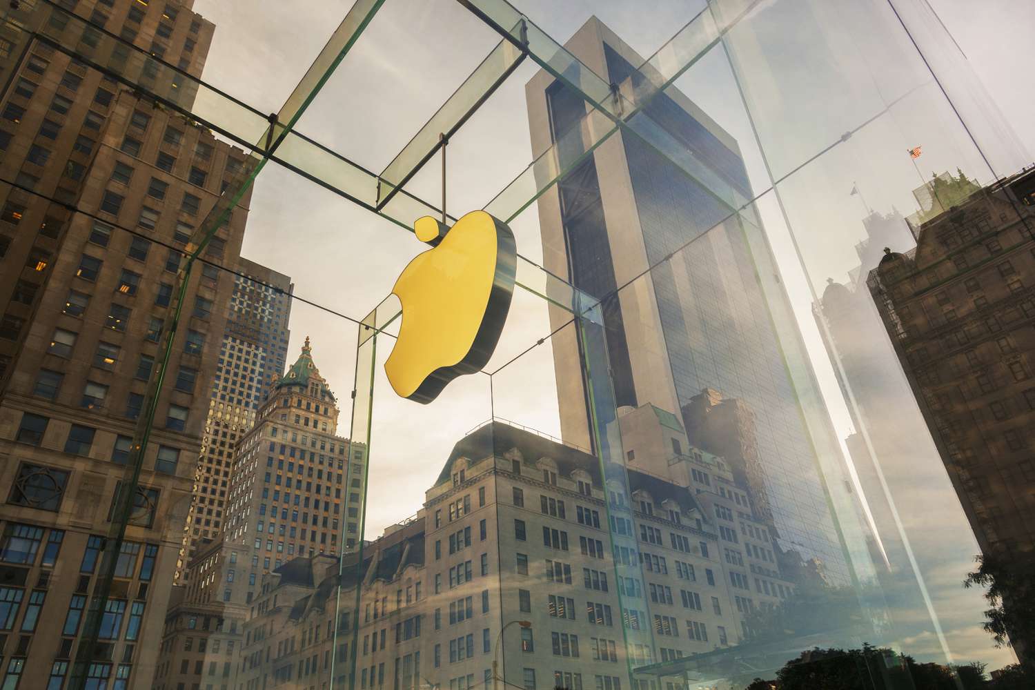 New York, Apple store showing its logo.