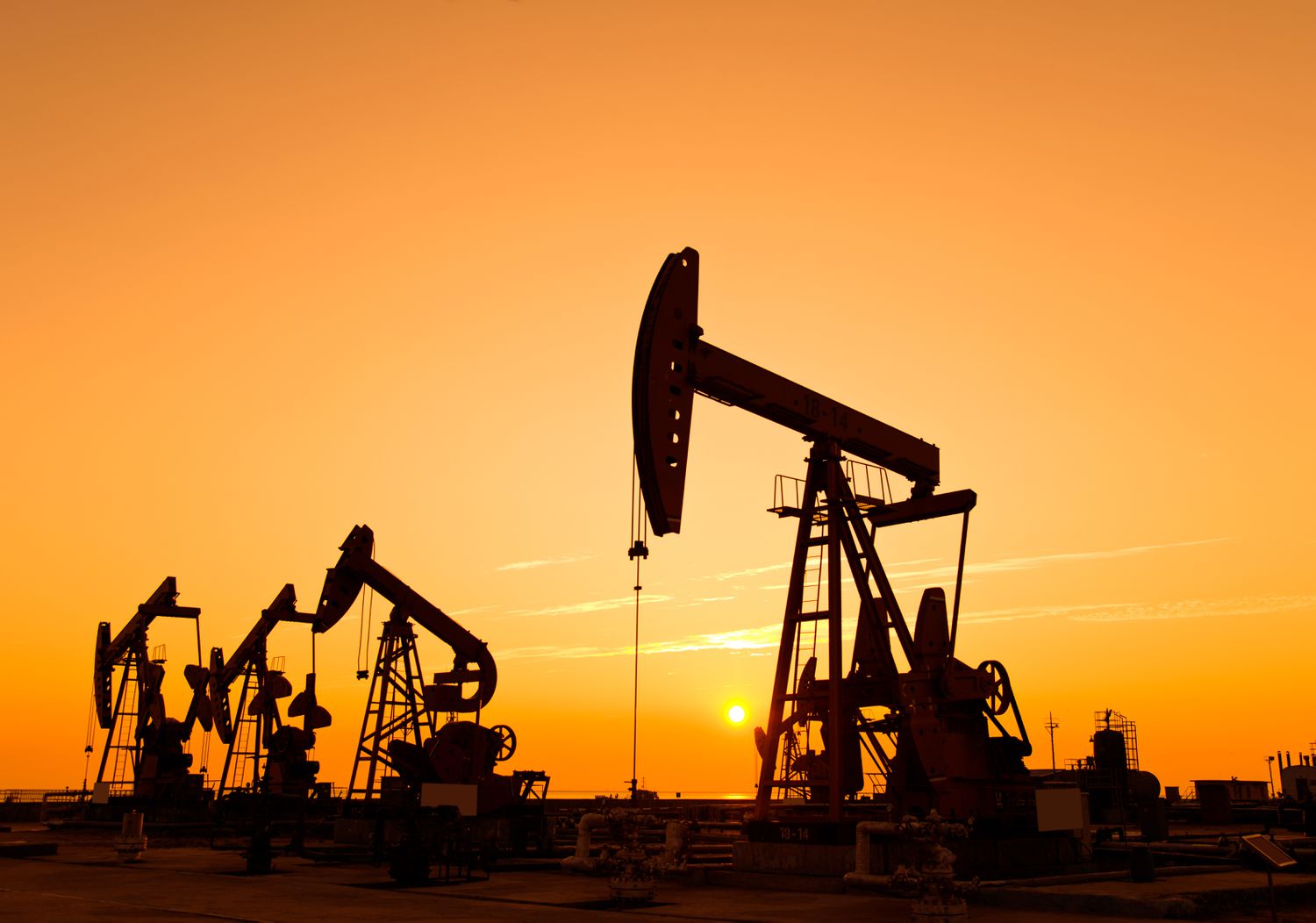 Oil derrick