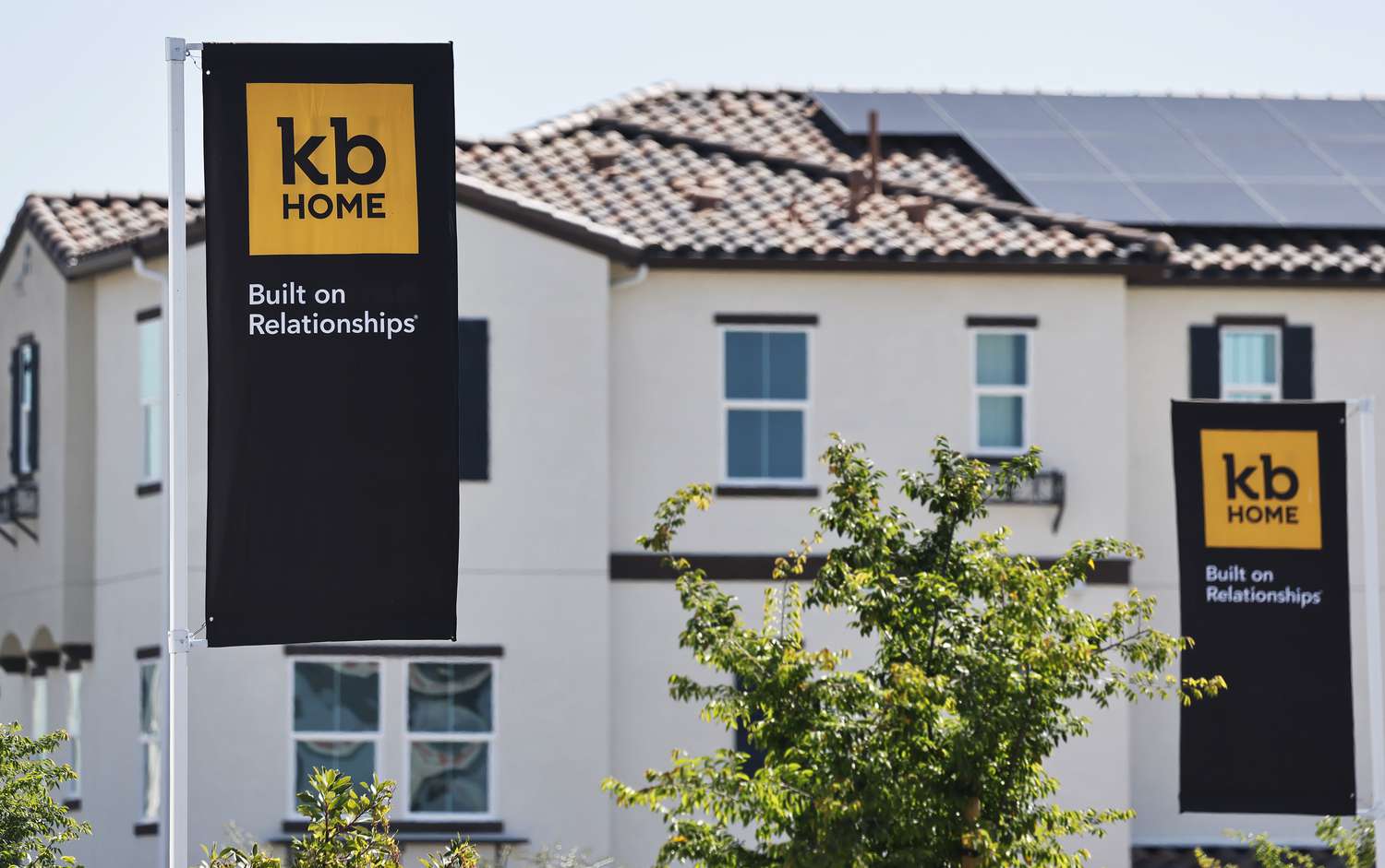 KB Home signs
