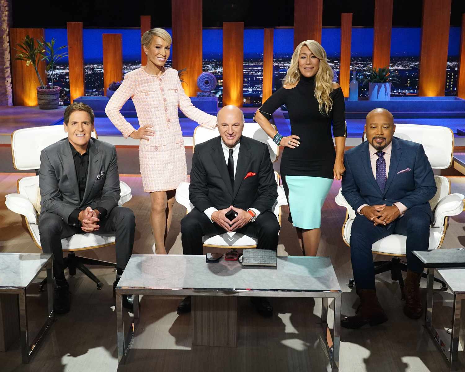 MARK CUBAN, BARBARA CORCORAN, KEVIN O'LEARY, LORI GREINER, DAYMOND JOHN SHARK TANK