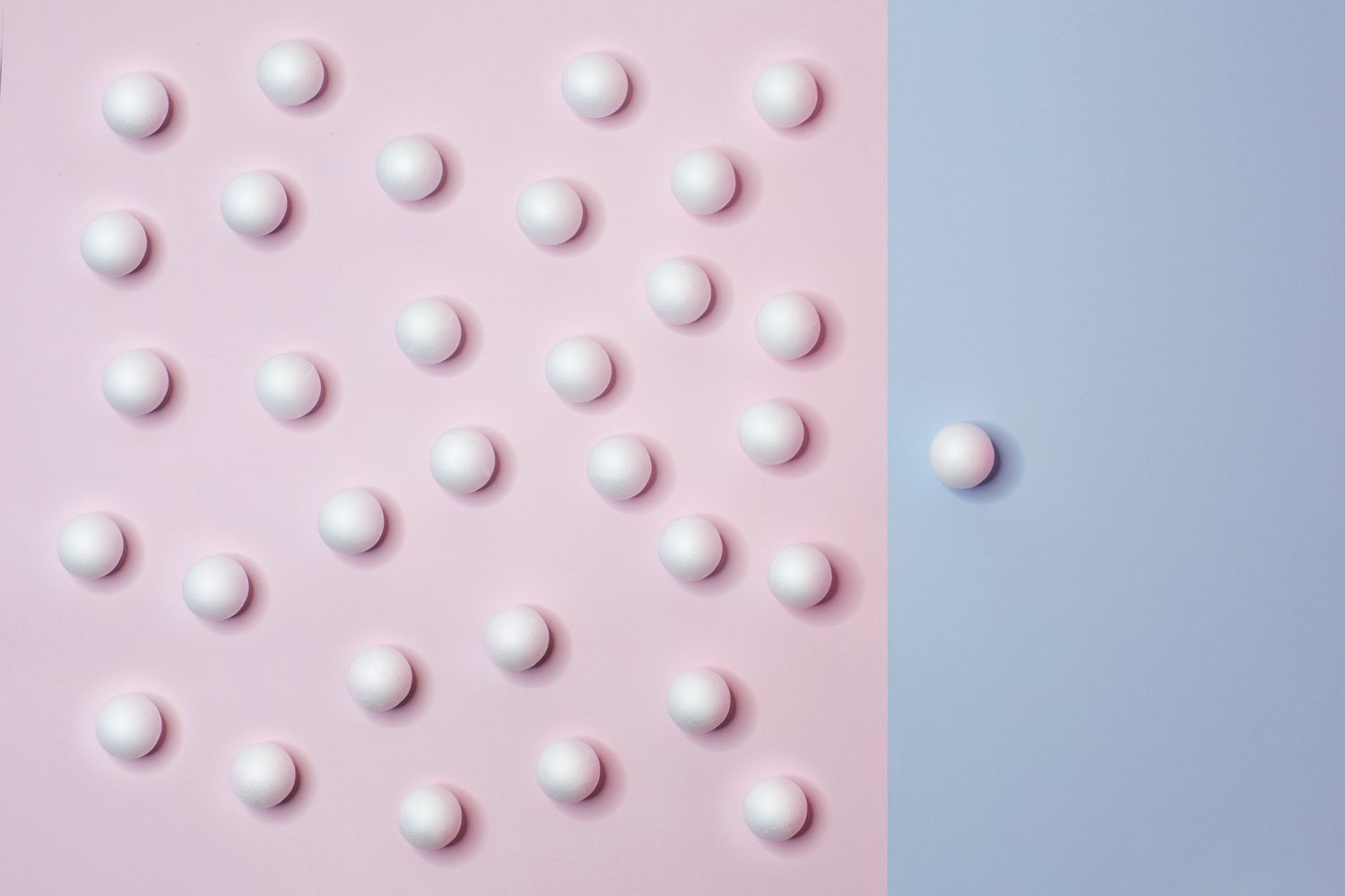 A different grouping of sphere separated by different coloured background.