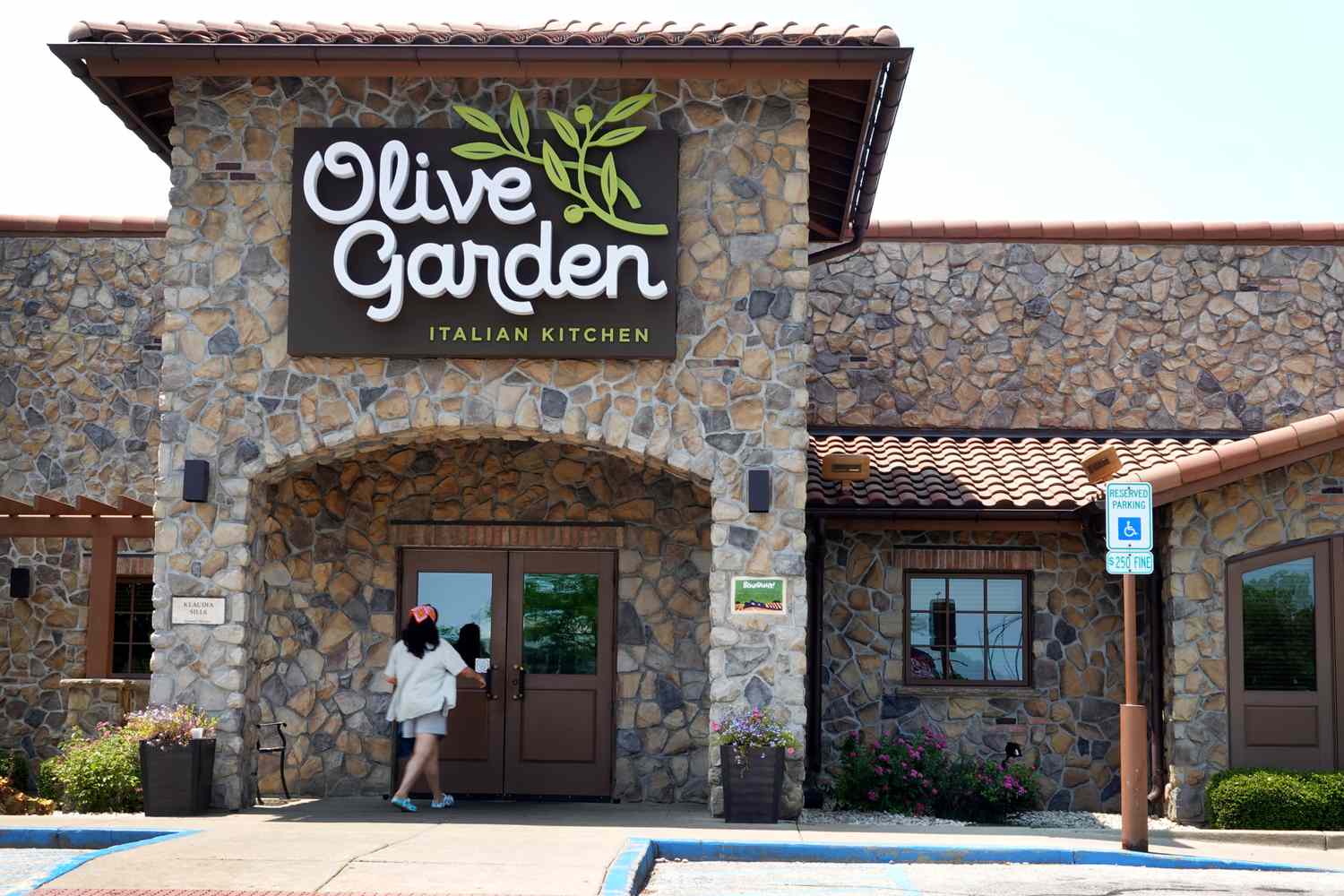 Olive Garden, a Darden Restaurants brand